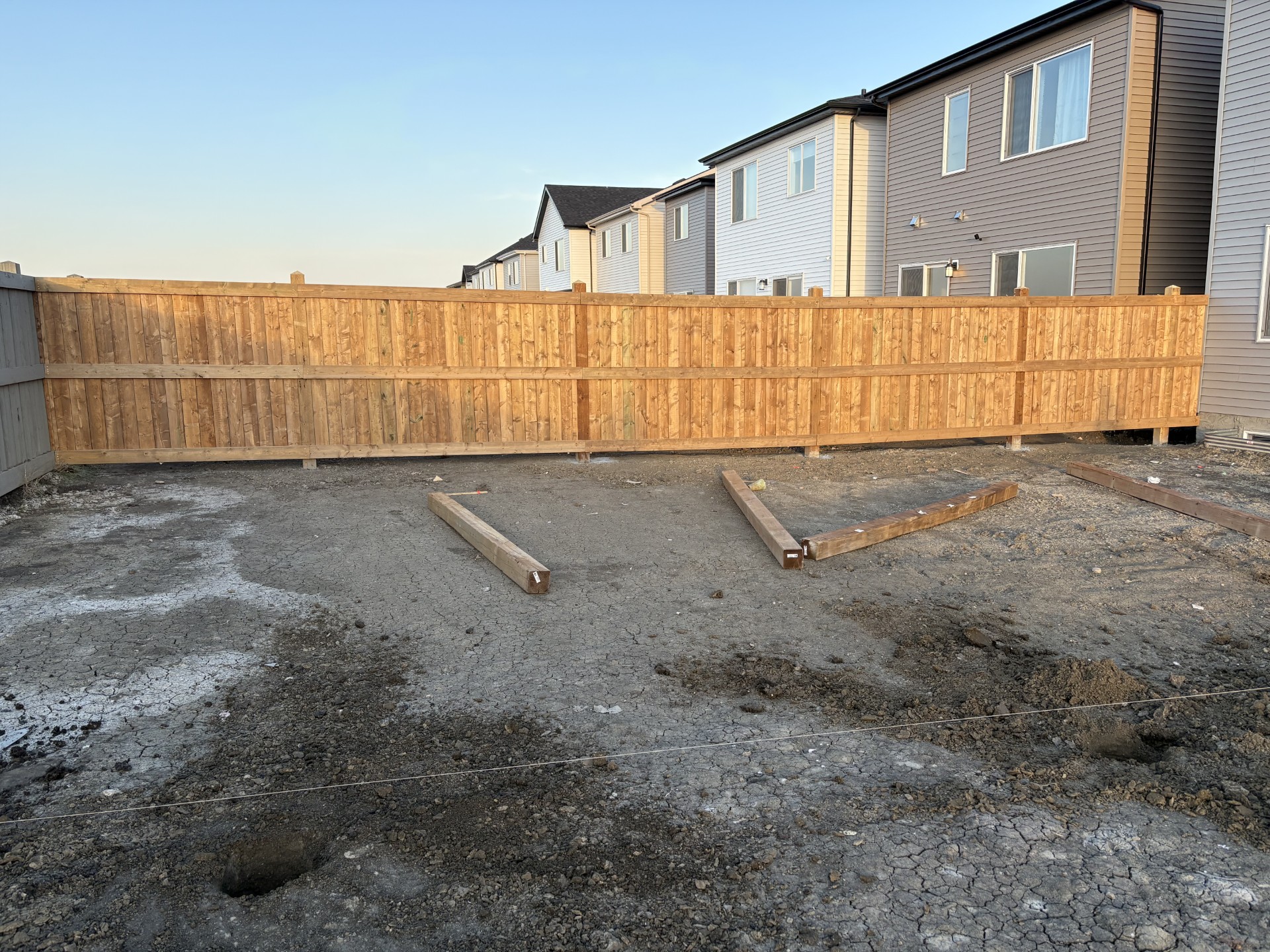 Fence installation service completed in Edmonton